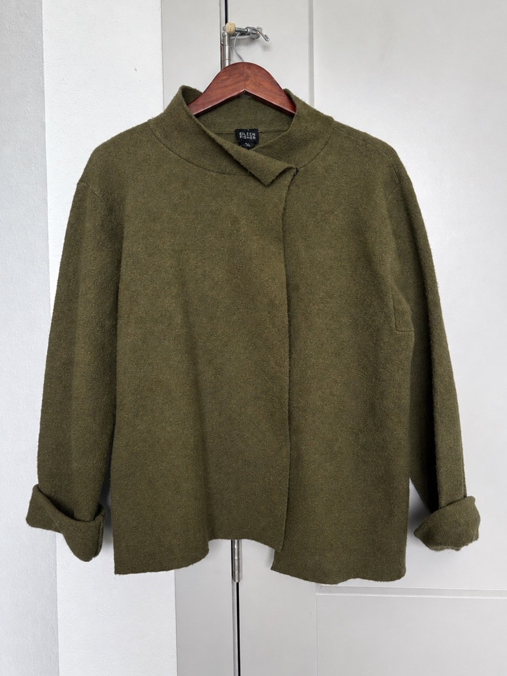 Eileen Fisher Olive Green Textured Wool Blend Jacket Women’s Size S Button Front